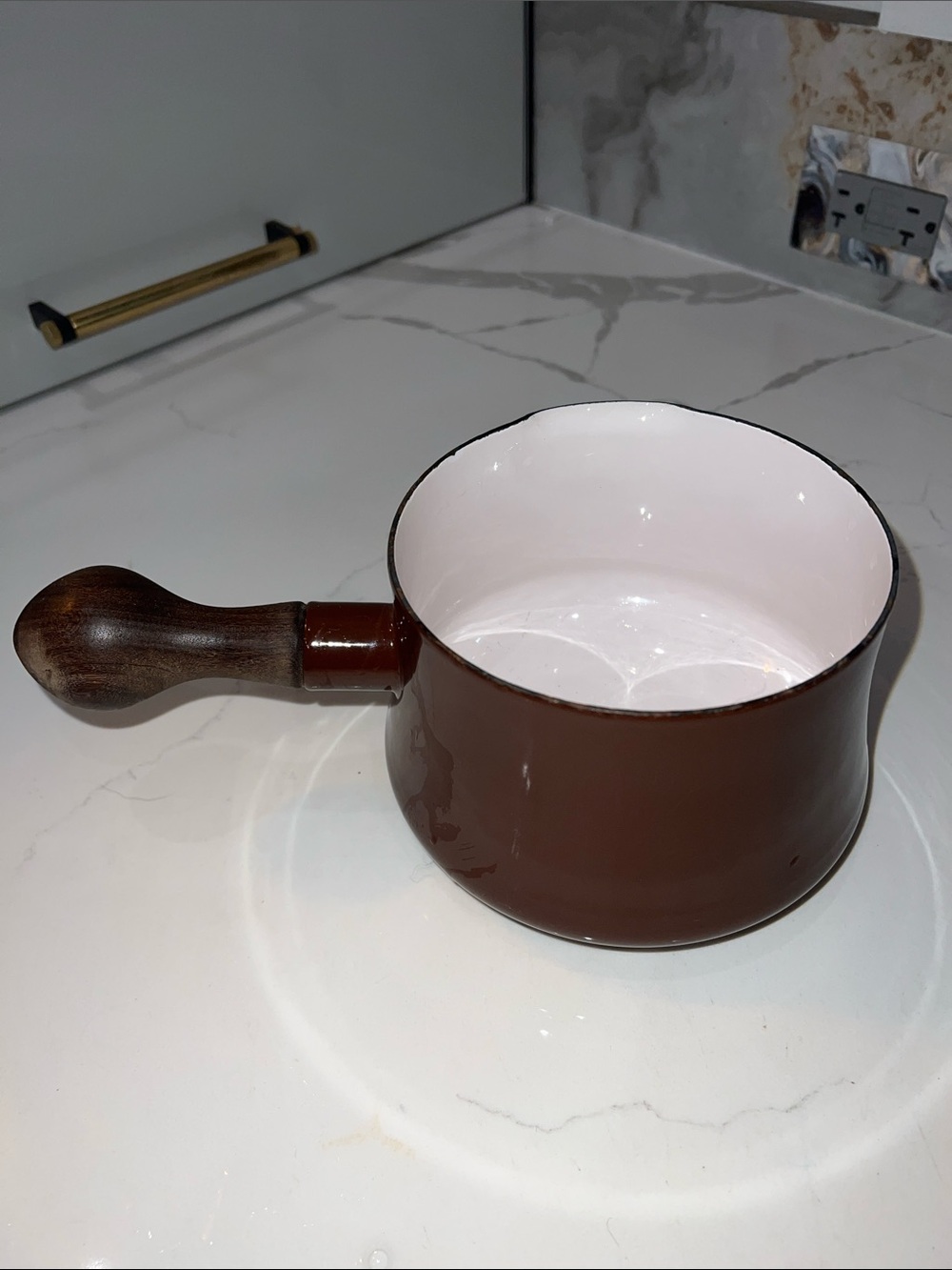 Dansk Kobenstyle 1.5L Brown Butter Watmer Pot Enamelware with Teak Handle